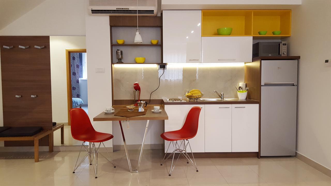 Centar Lux Vrsac Apartment Bagian luar foto