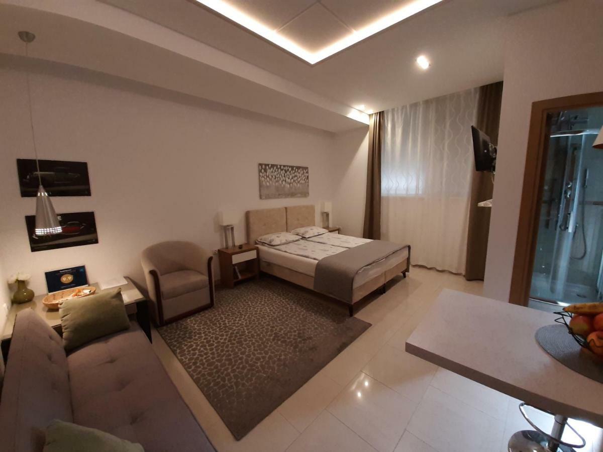 Centar Lux Vrsac Apartment Bagian luar foto